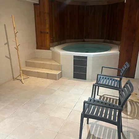 La Grange Auguste Avec Sauna Jacuzzi *