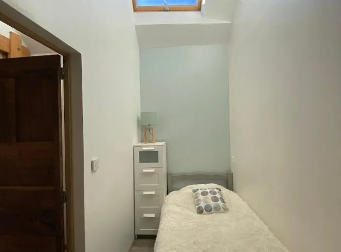 La Grange Auguste Avec Sauna Jacuzzi Appartement *